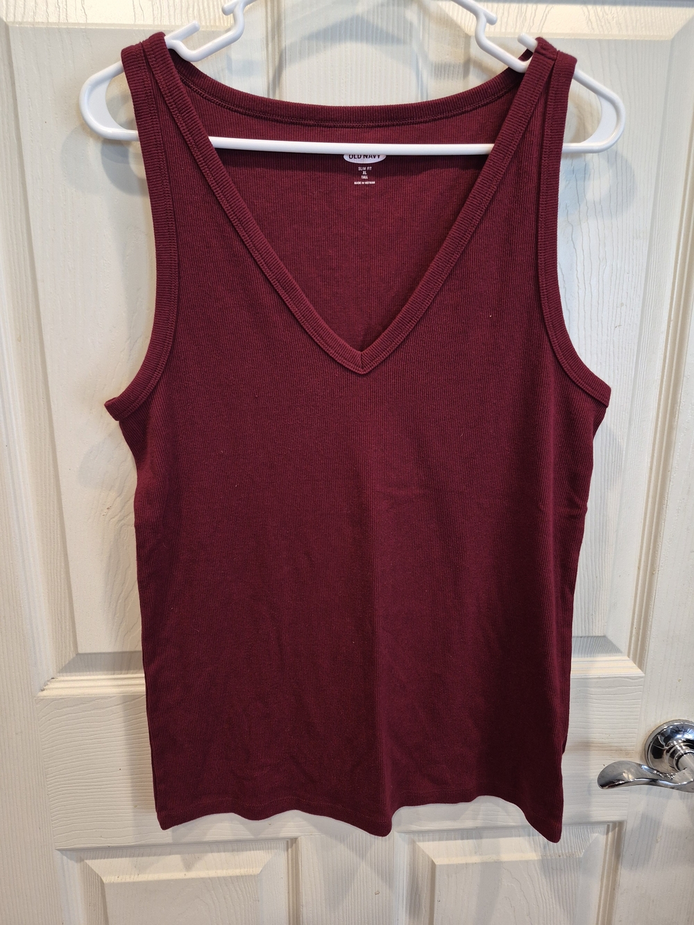 Old Navy V-Neck Tank Top - Burgundy